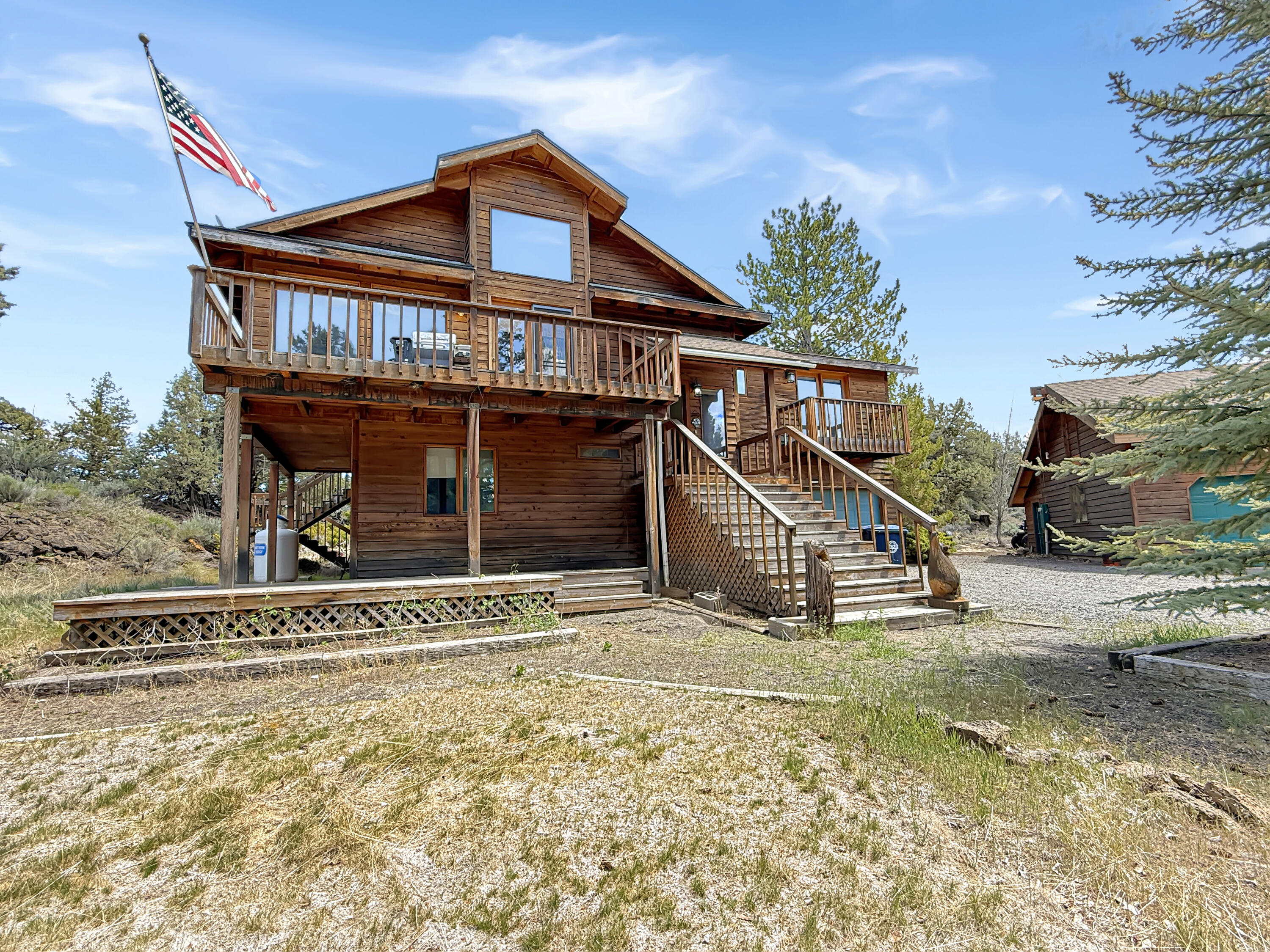 64472 McGrath Road Bend, OR 97701 - Photo 2 of 27 bdbdc681d94e4bce201d88b8fd57359f7d2ca5a2