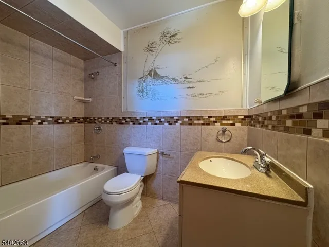 $2,350 | 4 Claremont Place, Unit 1, Montclair, NJ 07042