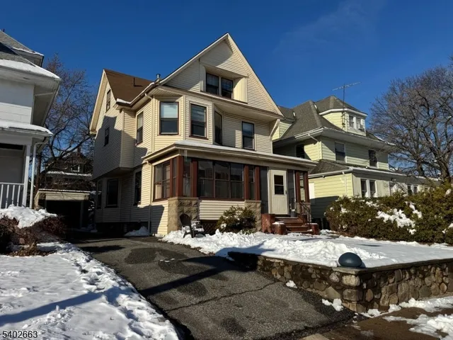 $2,350 | 4 Claremont Place, Unit 1, Montclair, NJ 07042