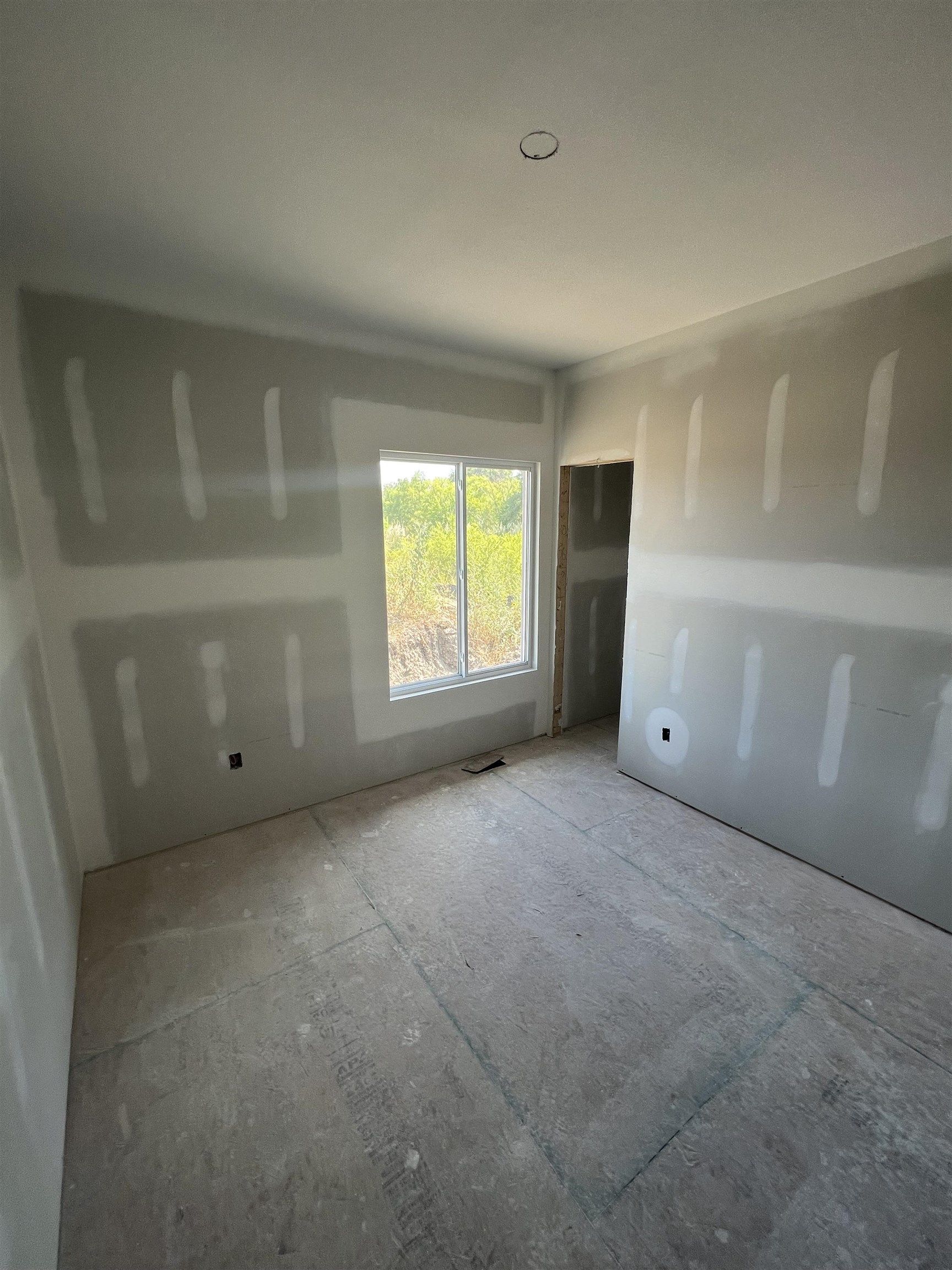 447 South Sweetwater Road Maize, KS 67101 - Photo 13 of 18