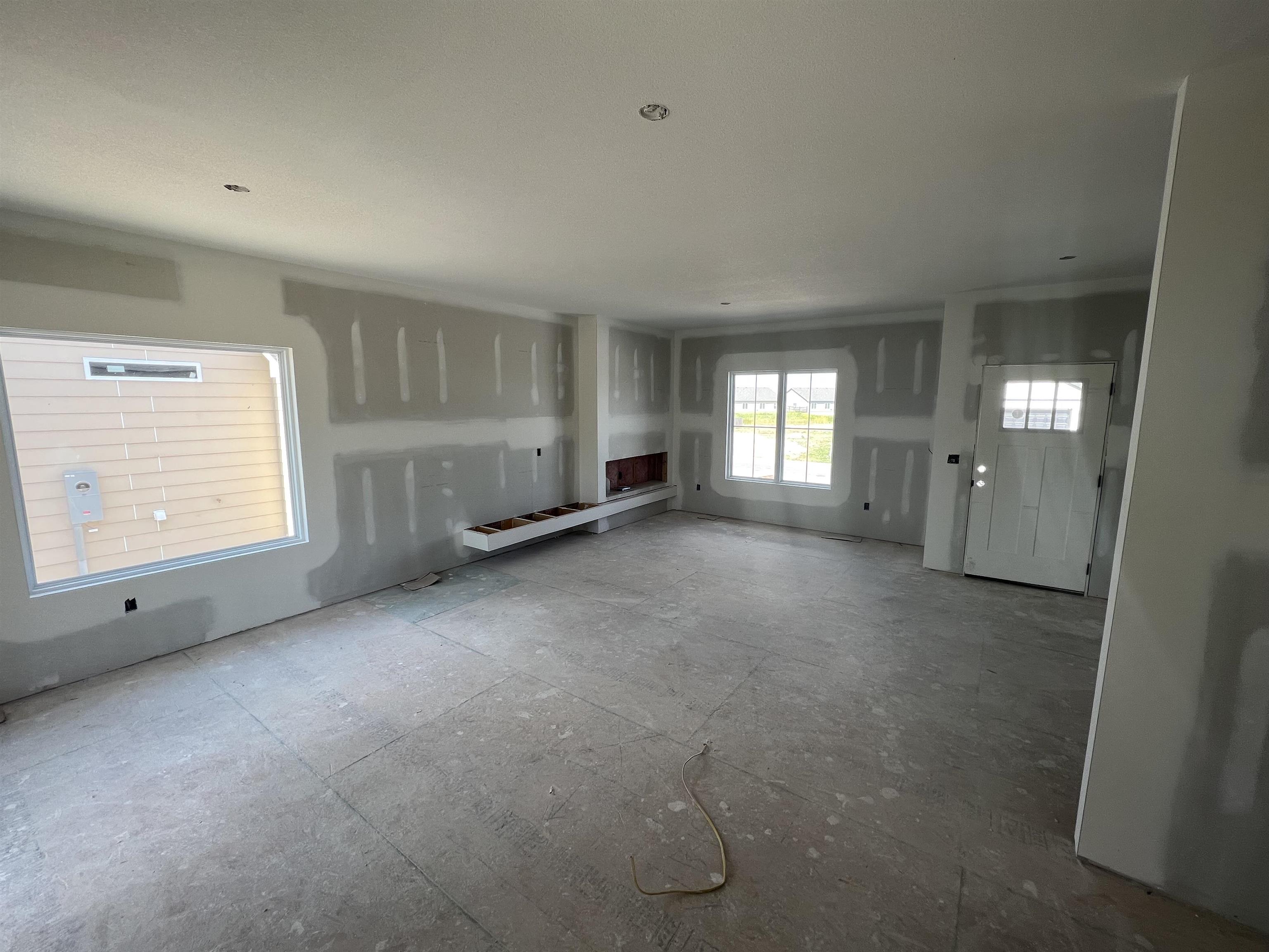 447 South Sweetwater Road Maize, KS 67101 - Photo 5 of 18