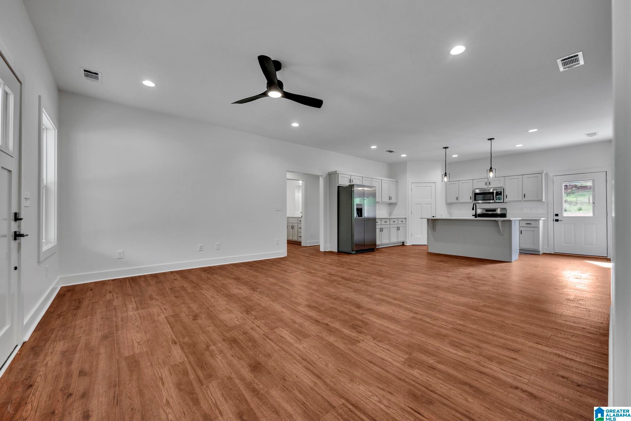 1282 Robin Hill Road Oneonta, AL 35121 - Photo 2 of 35 Gallery Image 2