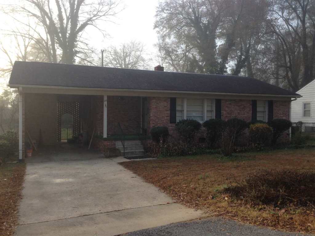 28 Gilmer Drive Anderson, SC 29621 - Photo 2 of 9 Gallery Image 2