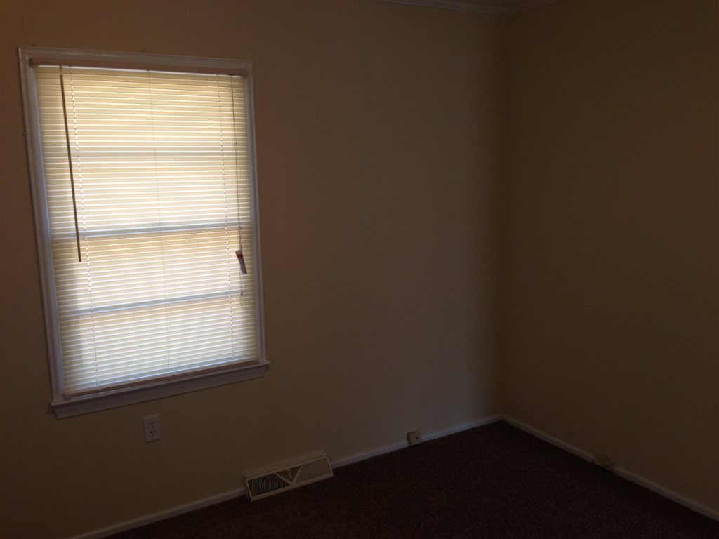 28 Gilmer Drive Anderson, SC 29621 - Photo 3 of 9 Gallery Image 3