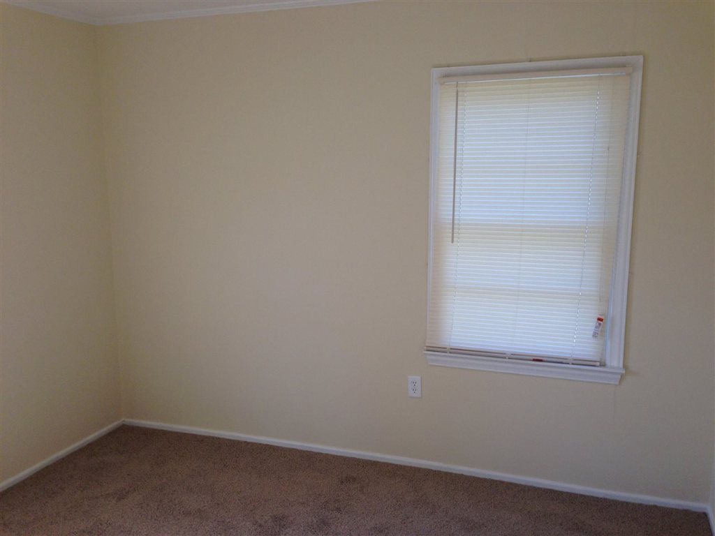 28 Gilmer Drive Anderson, SC 29621 - Photo 5 of 9 Gallery Image 5