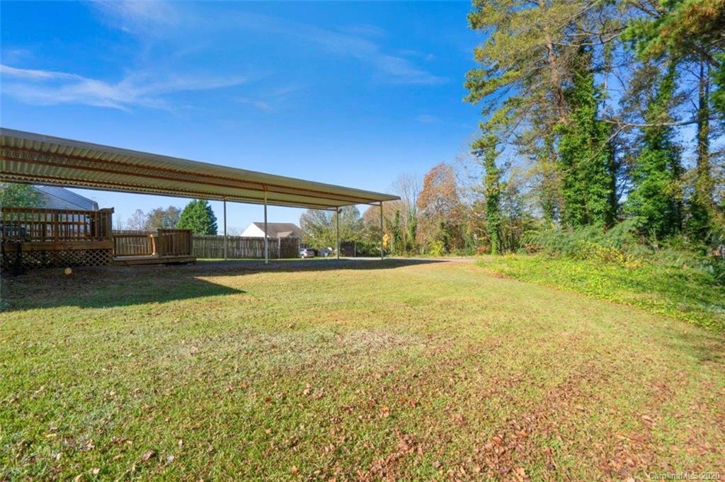 1001 Lakehill Road Charlotte, NC 28214 - Photo 11 of 28 Gallery Image 11