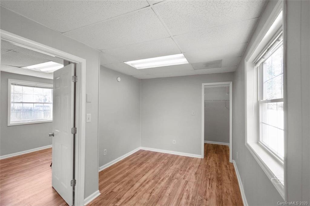 1001 Lakehill Road Charlotte, NC 28214 - Photo 14 of 28 Gallery Image 14