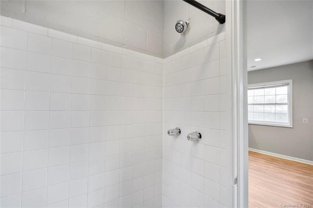 1001 Lakehill Road Charlotte, NC 28214 - Photo 25 of 28 Gallery Image 25