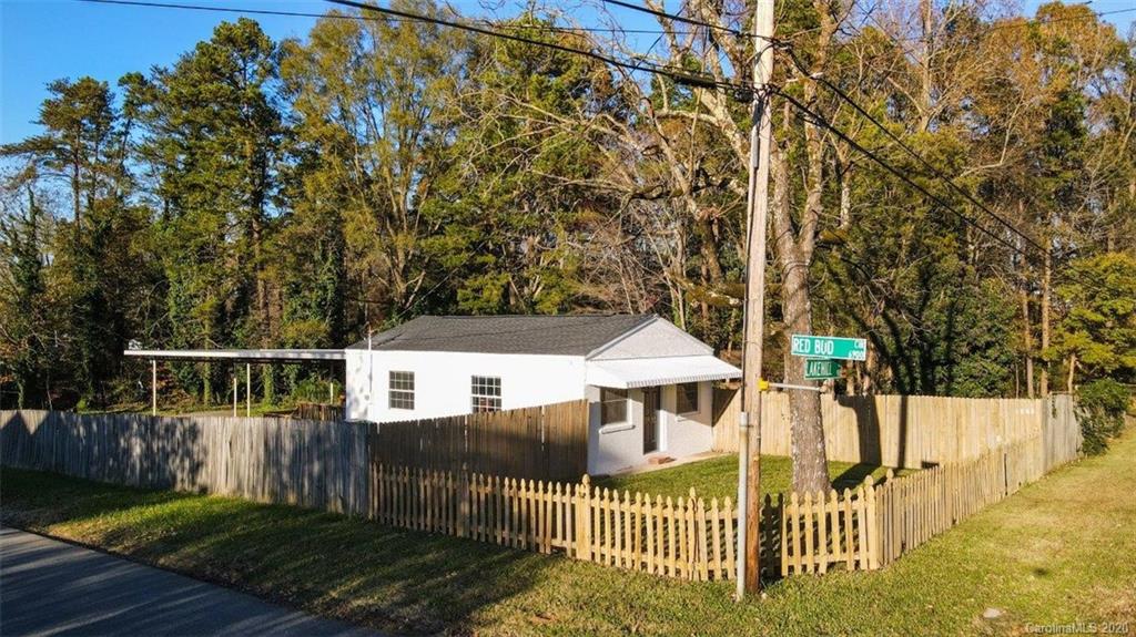 1001 Lakehill Road Charlotte, NC 28214 - Photo 9 of 28 Gallery Image 9