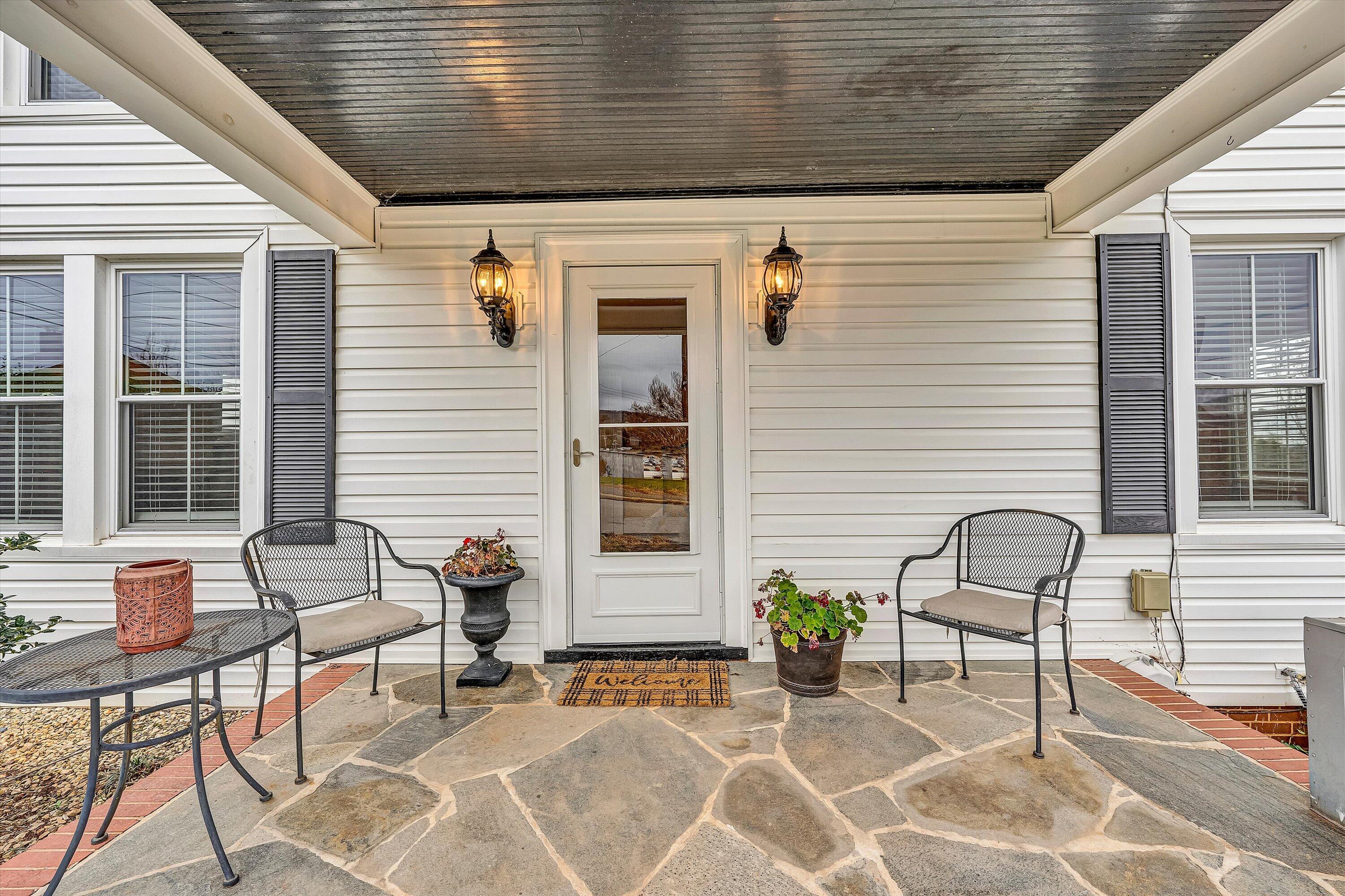 40 High Street Rocky Mount, VA 24151 - Photo 26 of 36 a view of a two chairs in the back