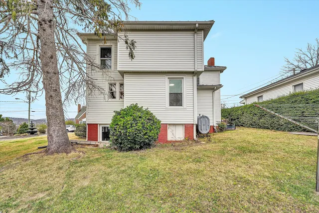 $364,950 | 40 High Street, Rocky Mount, VA 24151