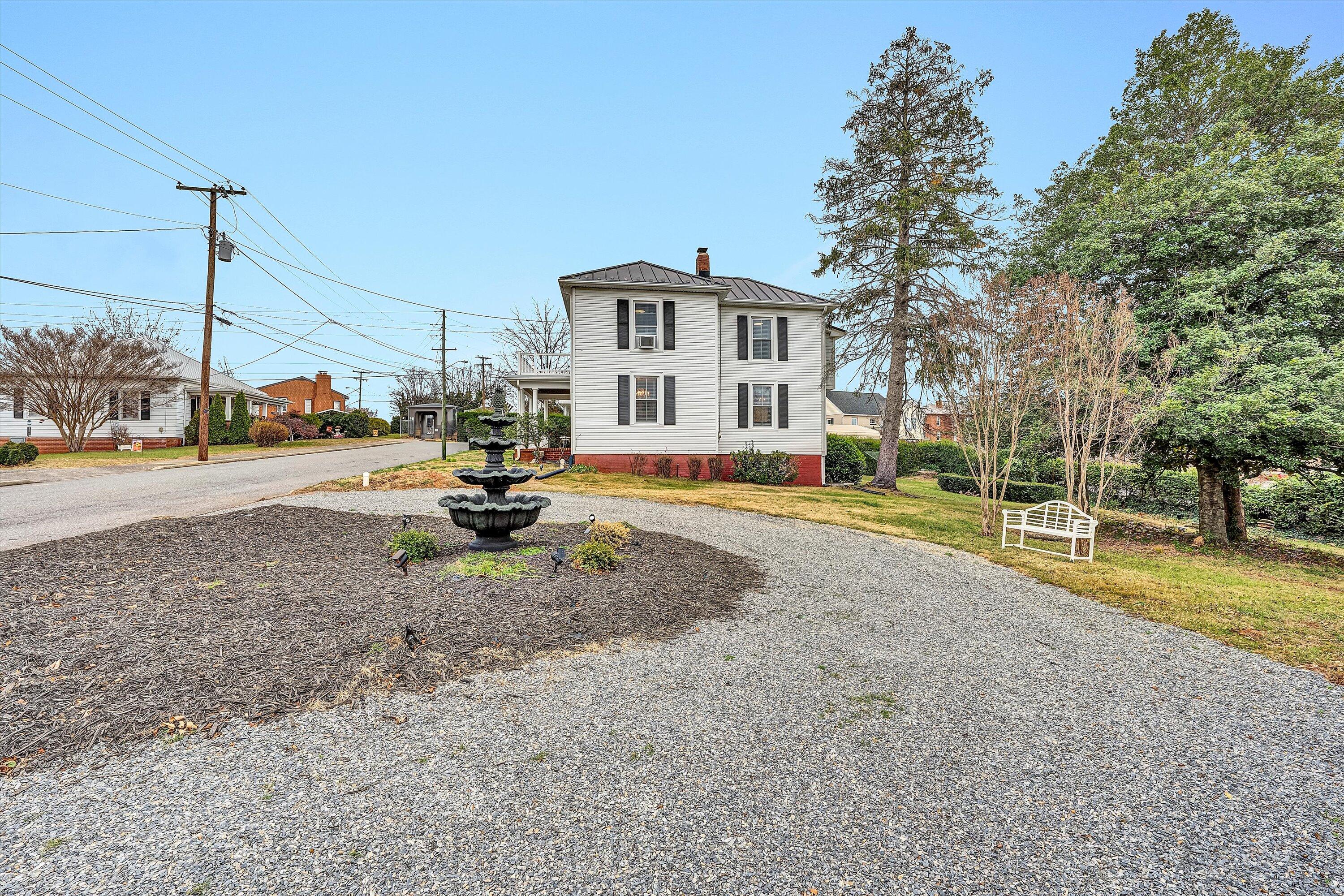 40 High Street Rocky Mount, VA 24151 - Photo 36 of 36 a view of a house with backyard porch and sitting area