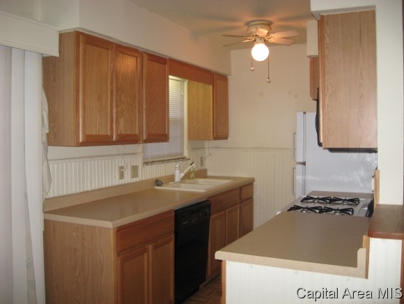 56-58 Westminster Road Chatham, IL 62629 - Photo 6 of 19 Gallery Image 6