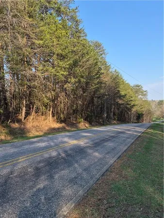 $138,700 | 1456 McDaniel Road, Pilot Mountain, NC 27041