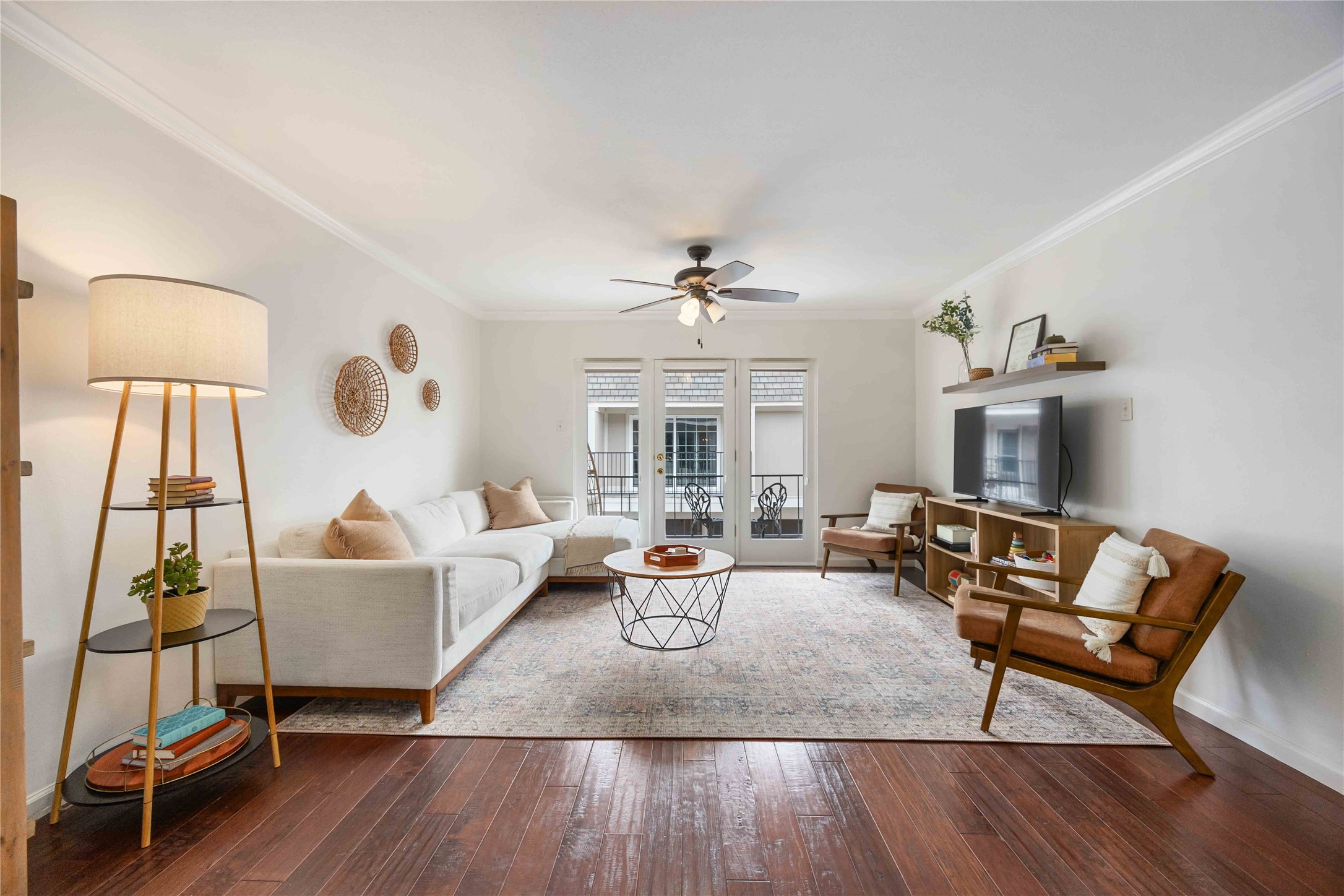 2230 South Piney Point Road, Unit 206 Houston, TX 77063 - Photo 24 of 24 This unit features a spacious living area with an open floor plan and an abundance of natural lighting.