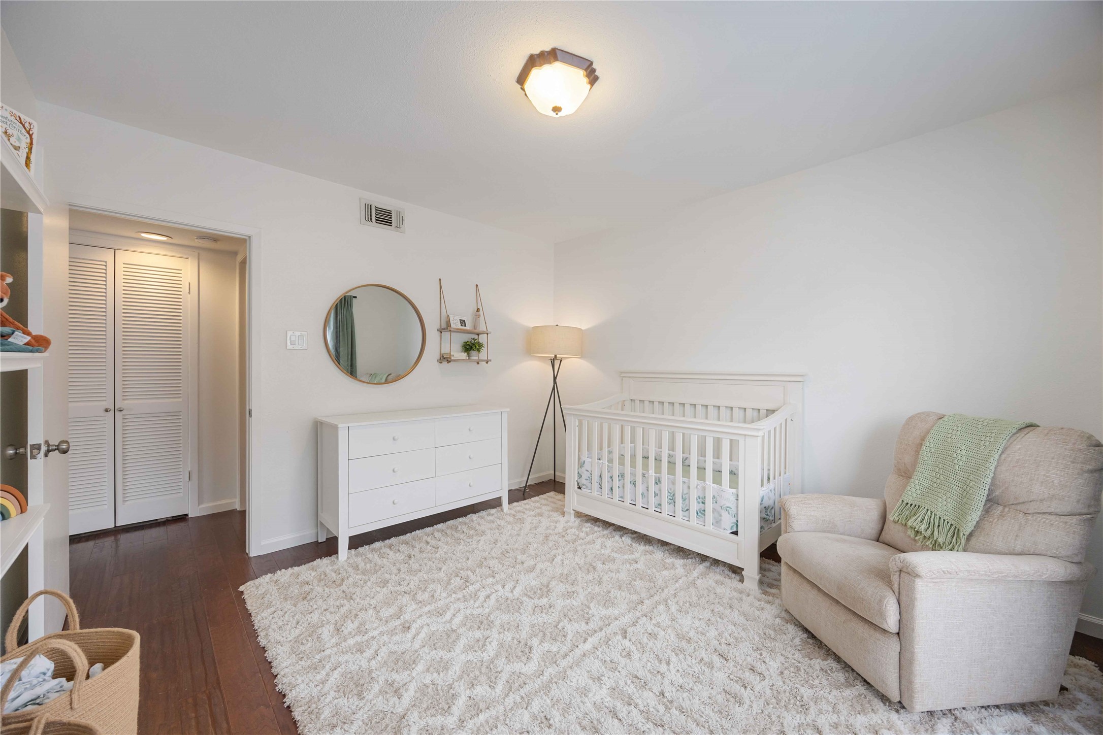 2230 South Piney Point Road, Unit 206 Houston, TX 77063 - Photo 19 of 24 Another view of the secondary bedroom.