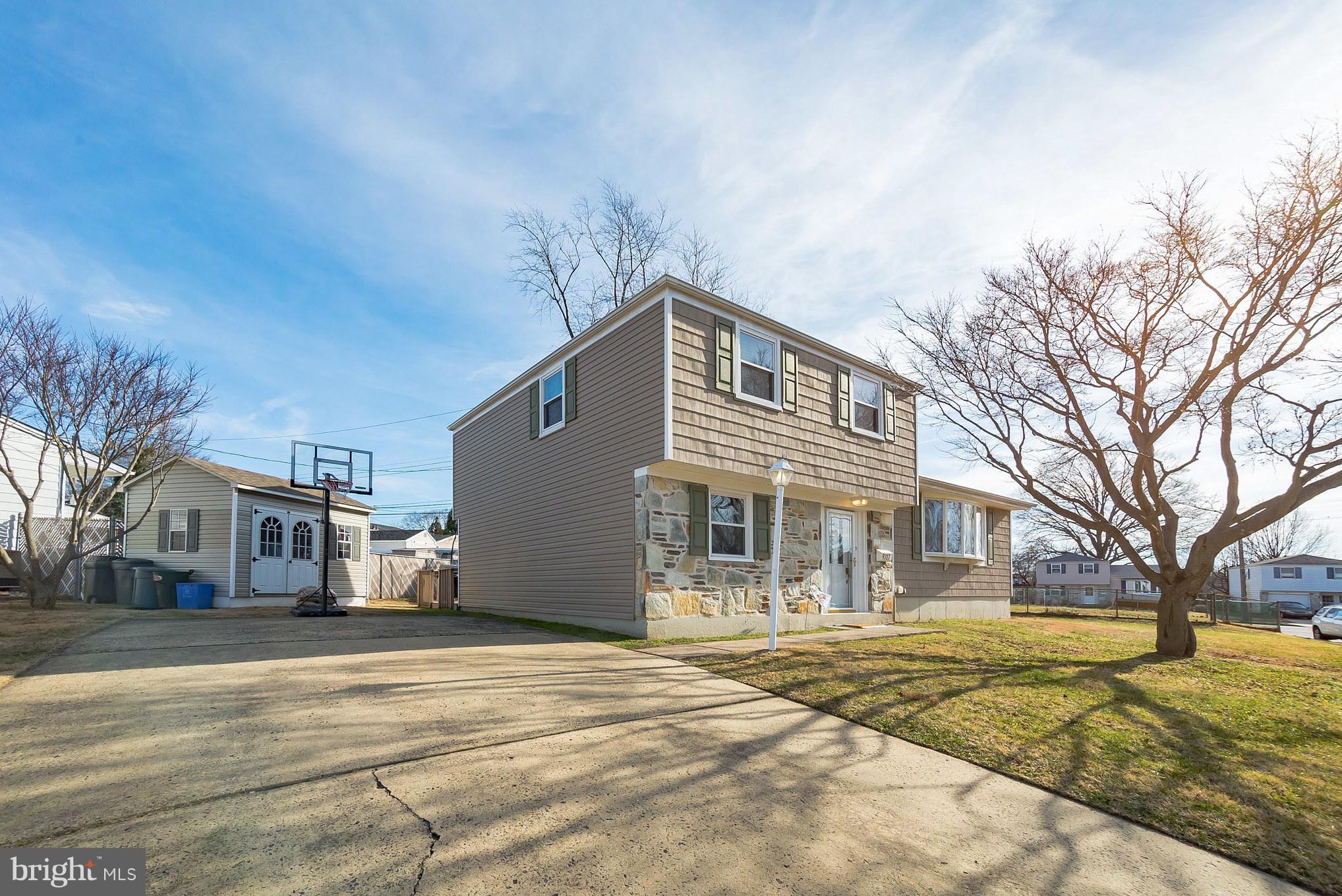 9717 Beacon Road Philadelphia, PA 19115 - Photo 2 of 28
