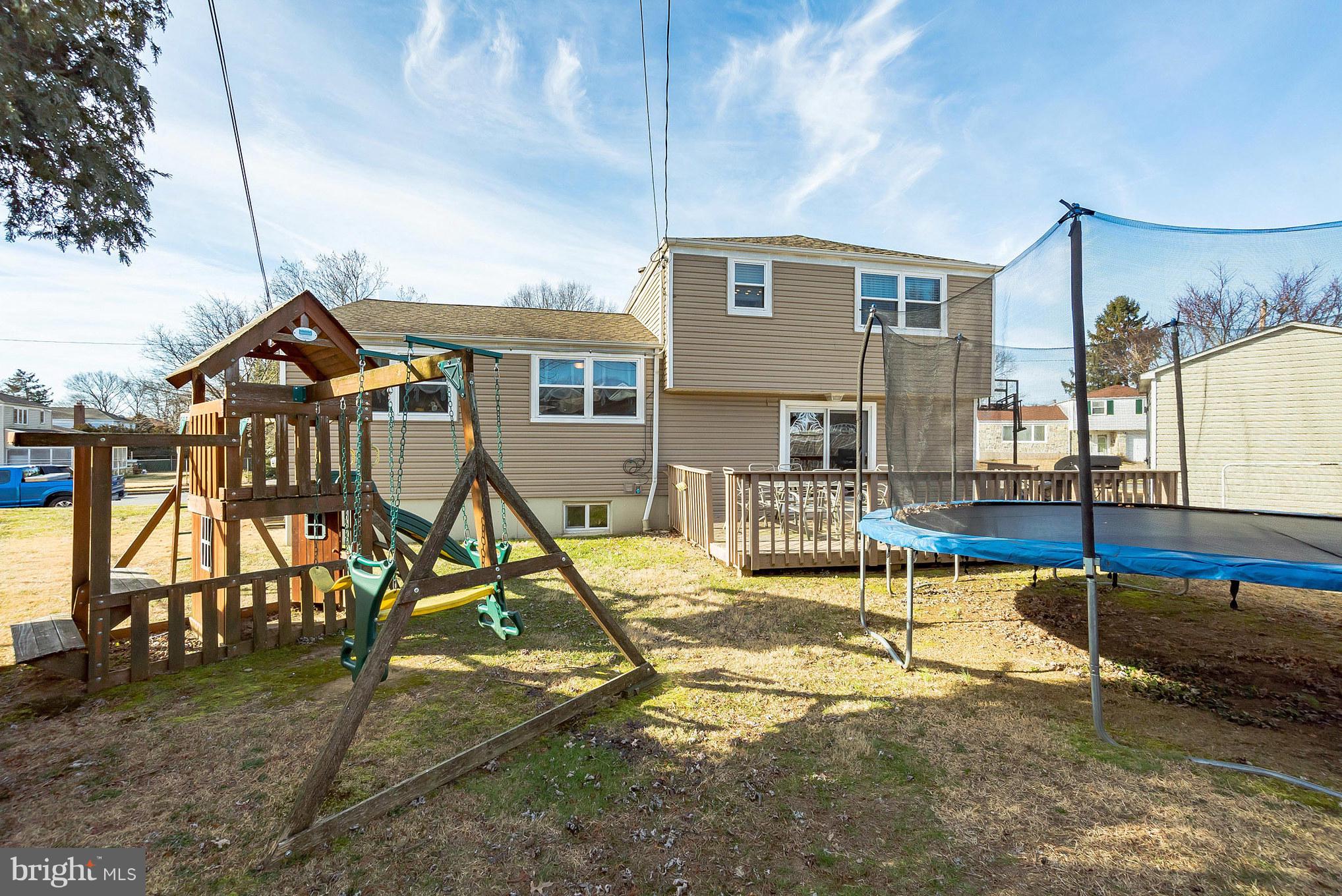 9717 Beacon Road Philadelphia, PA 19115 - Photo 28 of 28