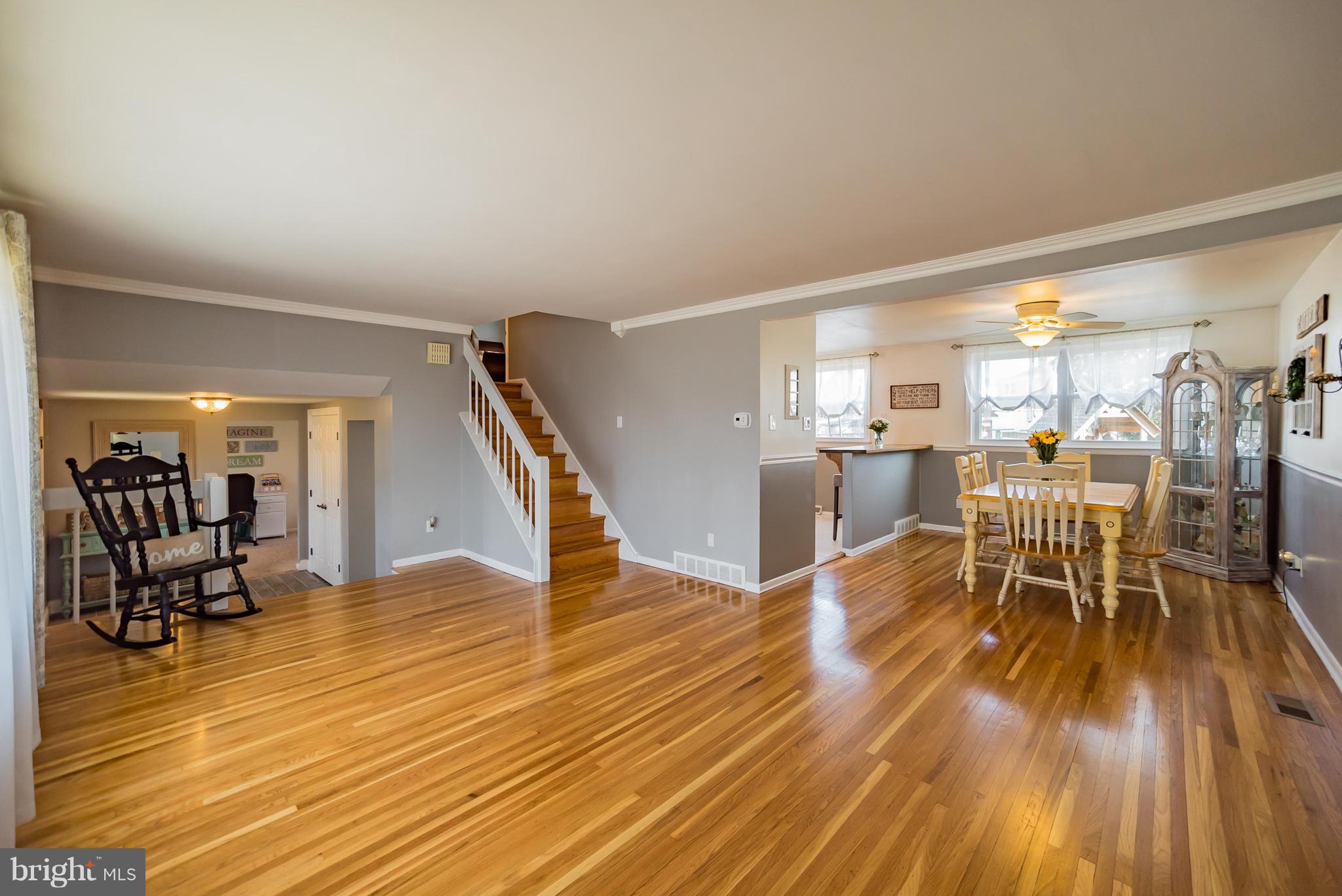 9717 Beacon Road Philadelphia, PA 19115 - Photo 7 of 28