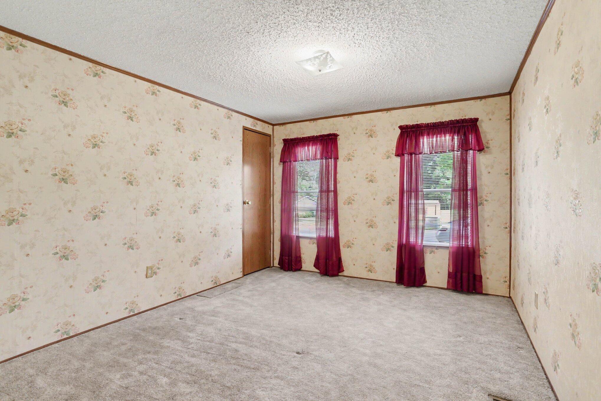 17563 Buckingham Road Logan, OH 43138 - Photo 16 of 32 016_file_5617