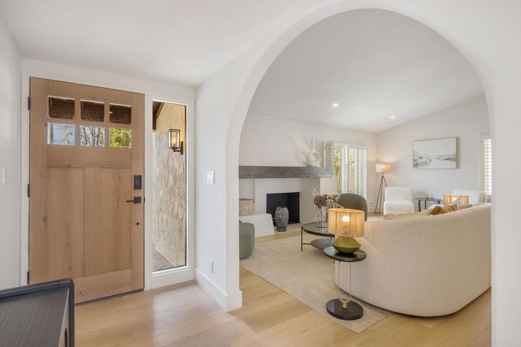 17690 San Rafael Street Fountain Valley, CA 92708 - Photo 3 of 31