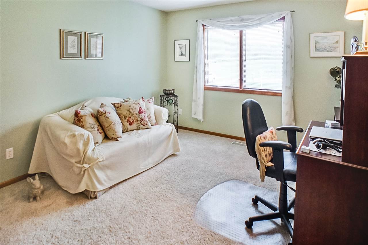 51879 Primrose Road South Bend, IN 46628 - Photo 5 of 29 Gallery Image 5