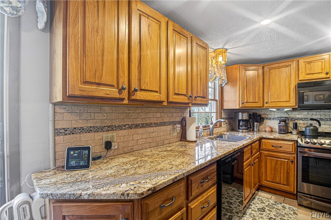 6332 Glass Factory Road Marcy, NY 13403 - Photo 17 of 40