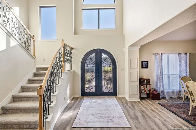 a view of entryway and hall
