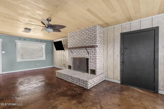 $205,000 | 108 Kaiser Lake Road, Natchez, MS 39120