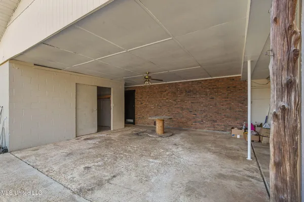 $199,000 | 108 Kaiser Lake Road, Natchez, MS 39120