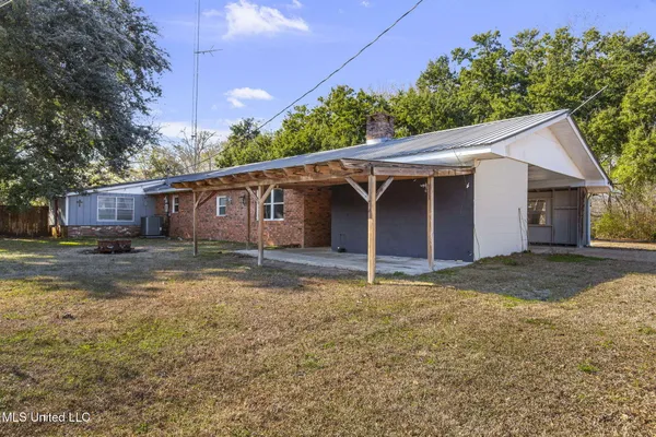 $199,000 | 108 Kaiser Lake Road, Natchez, MS 39120