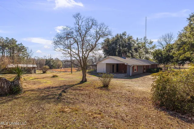 $205,000 | 108 Kaiser Lake Road, Natchez, MS 39120