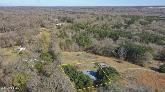 $205,000 | 108 Kaiser Lake Road, Natchez, MS 39120