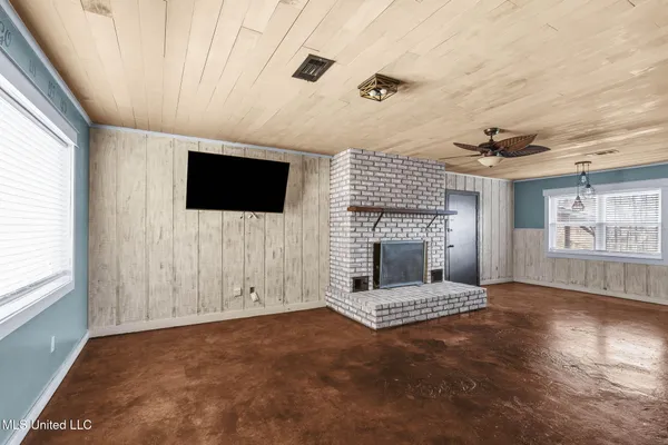 $199,000 | 108 Kaiser Lake Road, Natchez, MS 39120