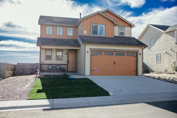 $424,500 | 935 Flicker Street, Douglas, WY 82633