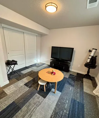 $424,500 | 935 Flicker Street, Douglas, WY 82633