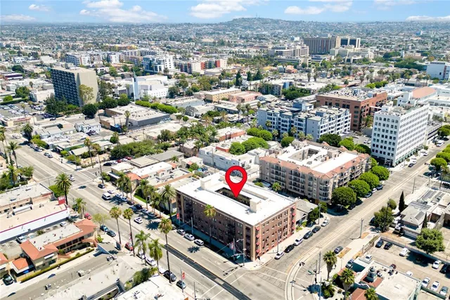 $399,000 | 800 Pacific Avenue, Unit 401, Long Beach, CA 90813