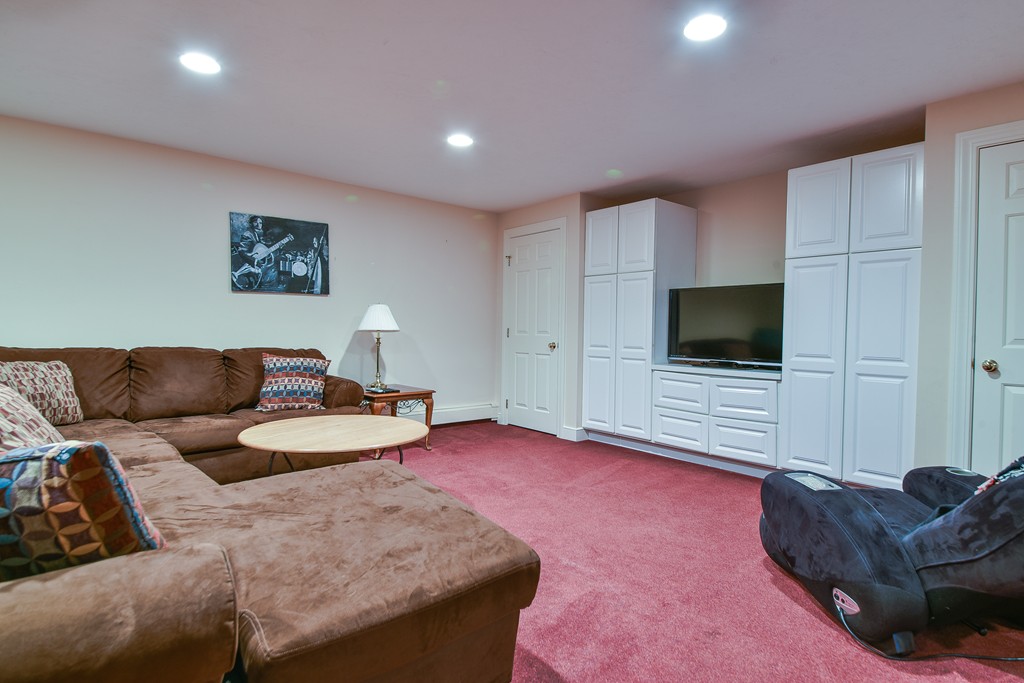 157 Bridle Trail Road Needham, MA 02492 - Photo 23 of 26 Gallery Image 23