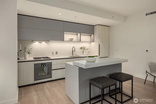 a close view of sink and tap