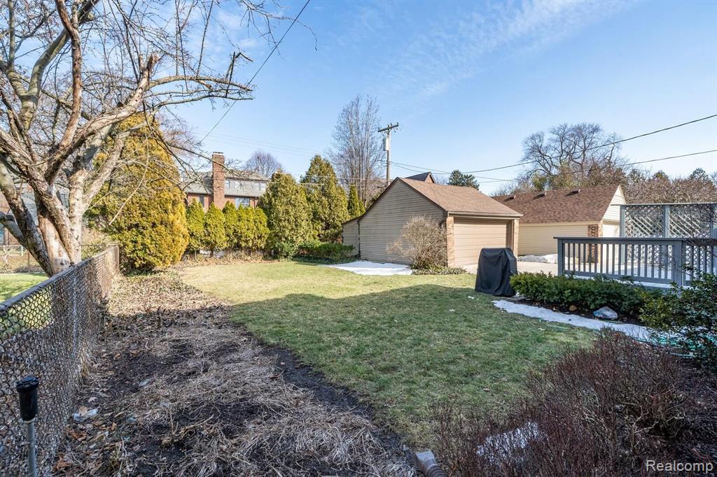 518 Barrington Road Grosse Pointe, MI 48230 - Photo 49 of 64