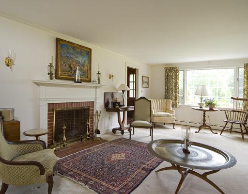 16 Longmeadow Road Cumberland Foreside, ME 04110 - Photo 4 of 16 Living Room.