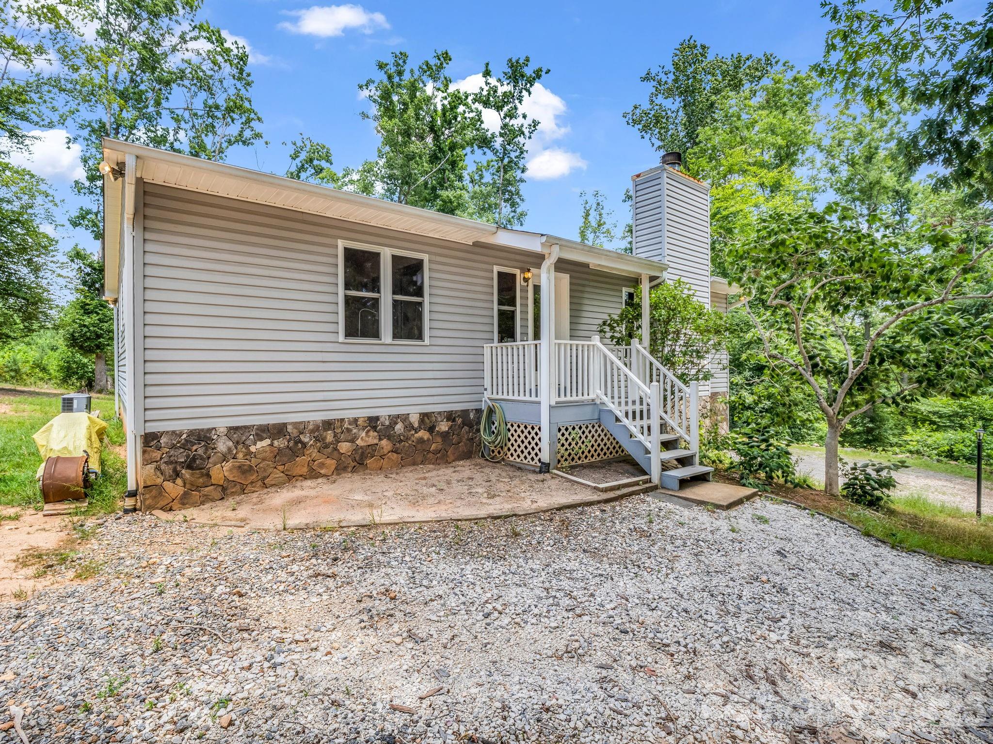 1943 Landrum Road Columbus, NC 28722 - Photo 34 of 41