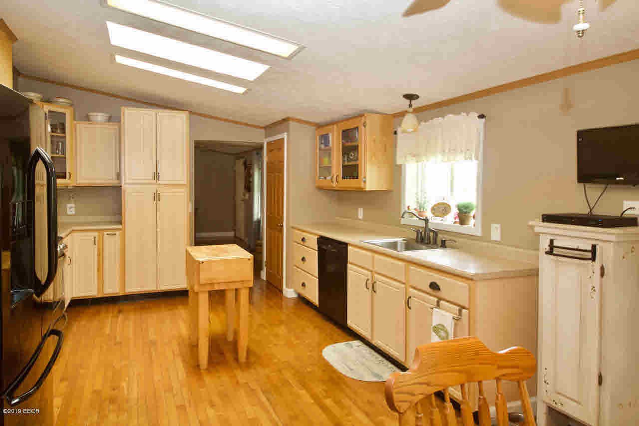 243 Johnson Road Murphysboro, IL 62966 - Photo 4 of 20