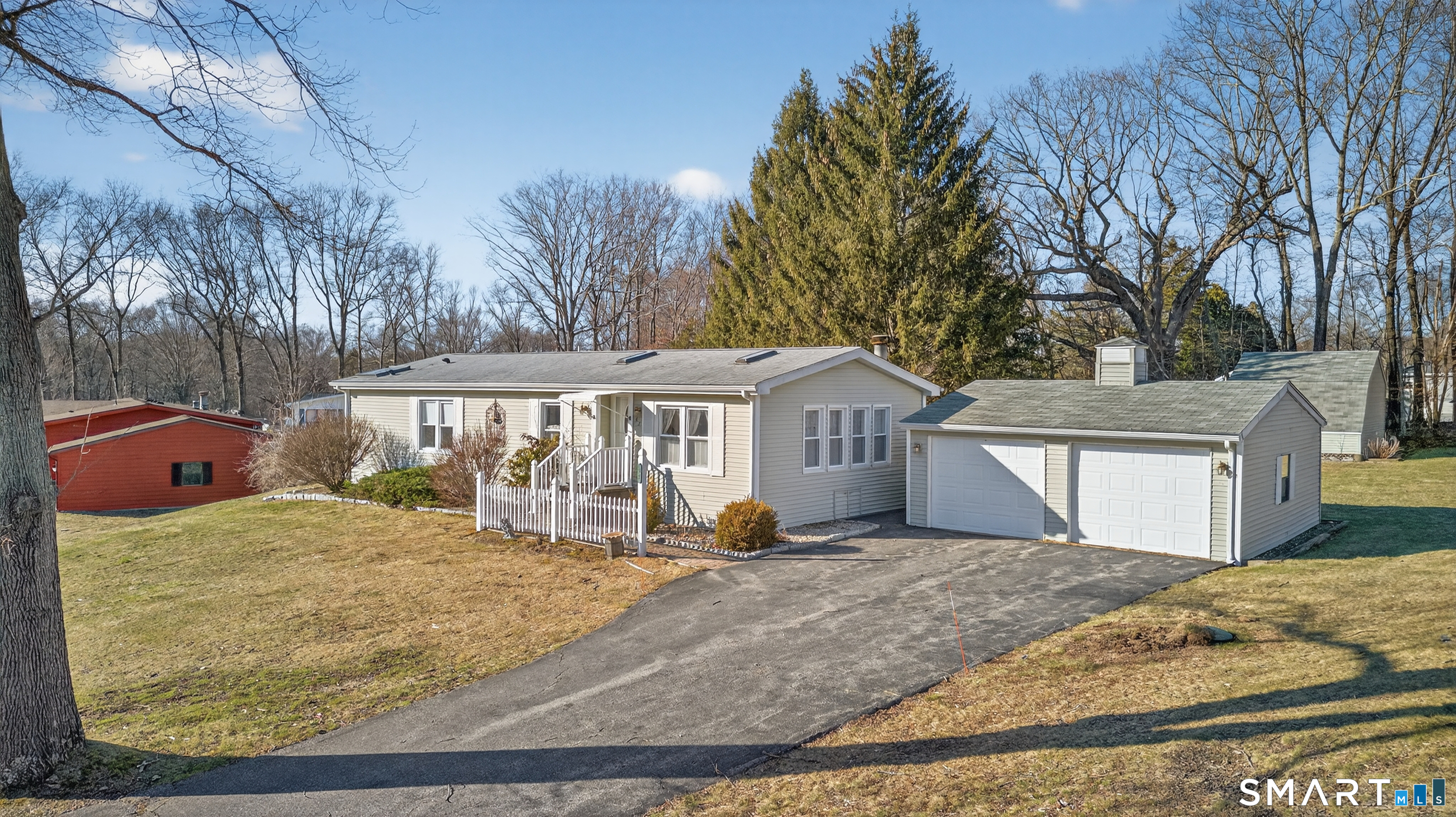 82 Colchester Cmns Colchester, CT 06415 - Photo 1 of 39