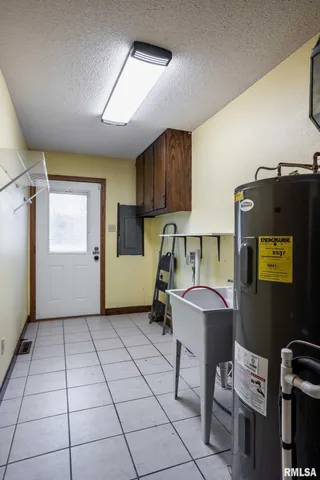 $245,000 | 1718 Russell Road, West Frankfort, IL 62896