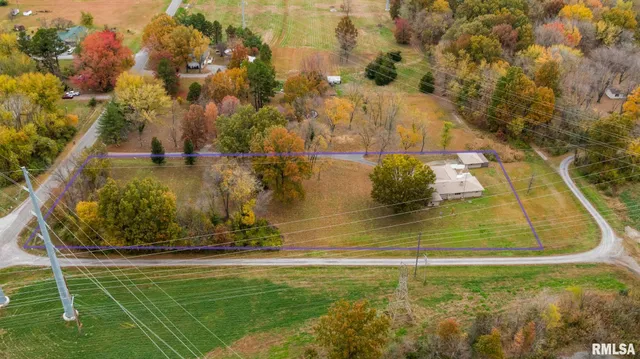 $245,000 | 1718 Russell Road, West Frankfort, IL 62896