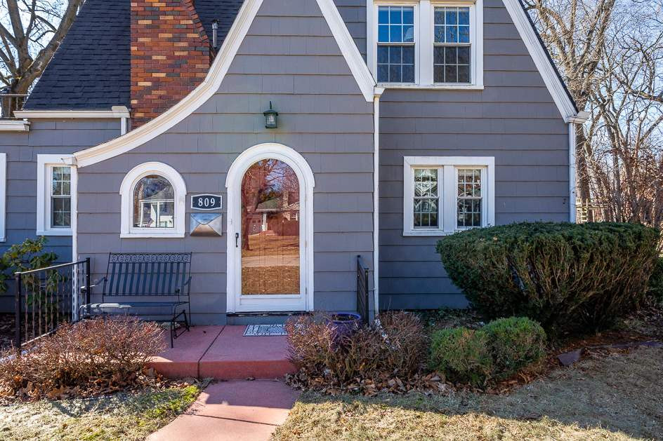 809 Brighton Road Jackson, MI 49203 - Photo 3 of 44 Photo 3
