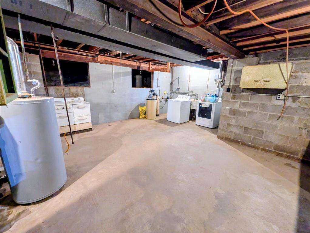 165 Saxonburg Road Butler, PA 16002 - Photo 33 of 44 a view of storage and utility room