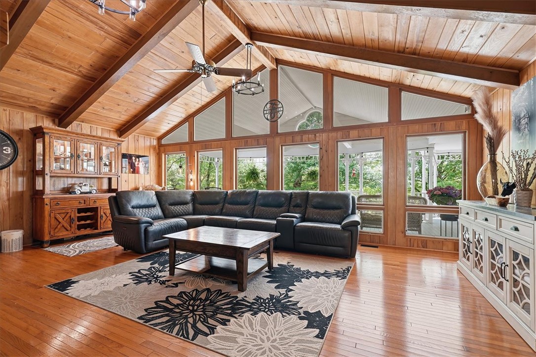 144 Porter Road Pickens, SC 29671 - Photo 4 of 50