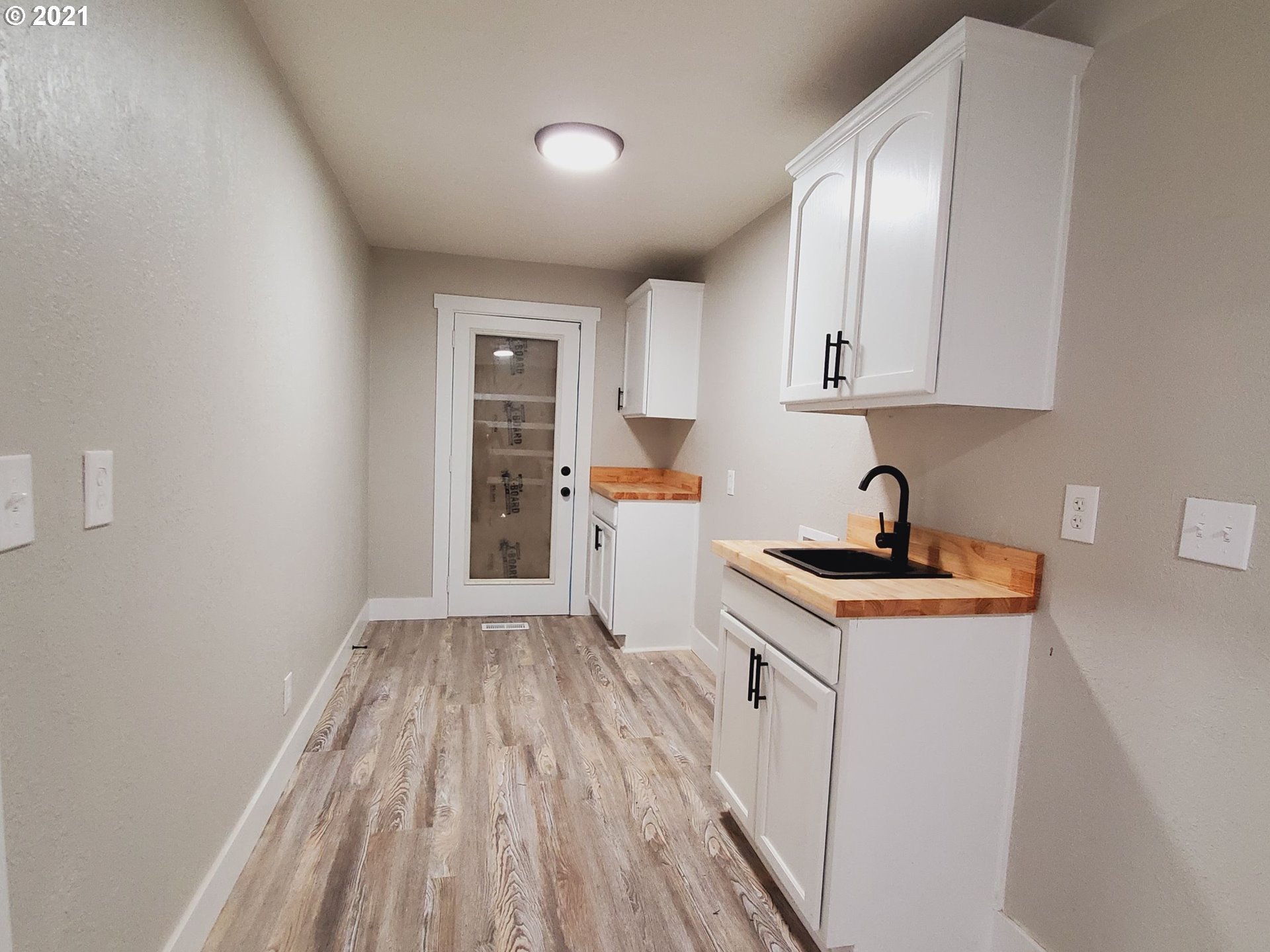 15140 South Burkstrom Road Oregon City, OR 97045 - Photo 29 of 32 Gallery Image 29